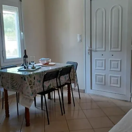 Nikiana's View, 3 Bedroom Appartement